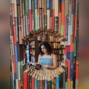 Meet your Posher, Mina